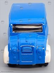 MF White / Blue - Larry’s Garage 30-car set 